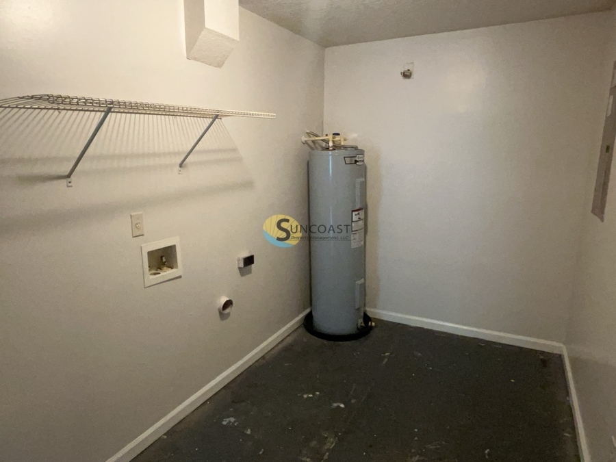 Building Photo - 481 Nitram St