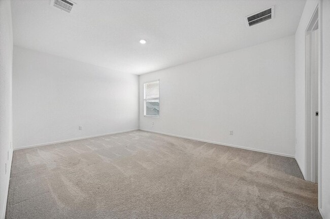 Building Photo - 413 Paddlefish Ln