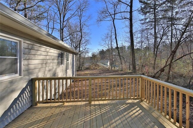 Building Photo - 145 Billy Ln