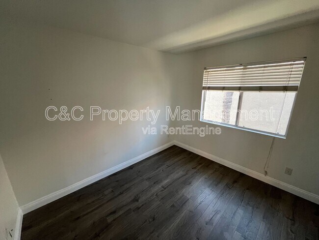 Building Photo - 7836 Green Crest Ct