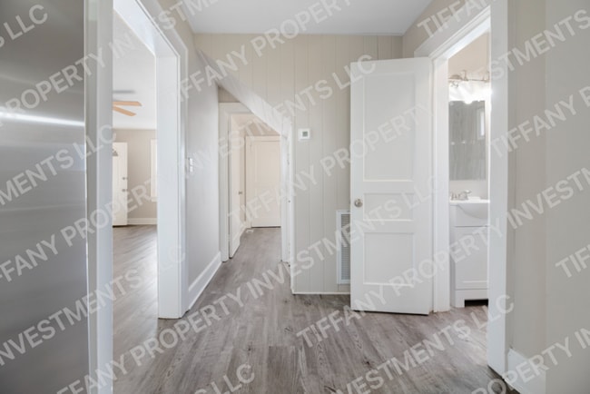 Building Photo - 457 Cherryville Rd