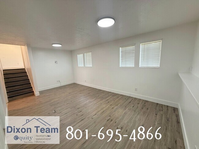 Building Photo - 2086 W 6000 S