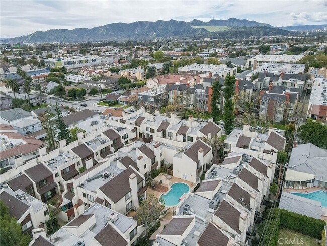 Building Photo - 1244 Valley View Rd