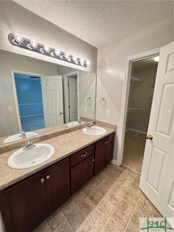 Building Photo - 115 Nandina Wy