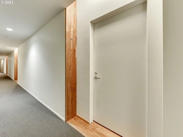 Building Photo - 2530 SE 26th Ave