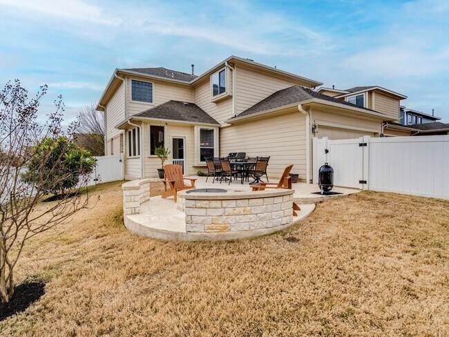 Building Photo - 611 Boca Chica Dr