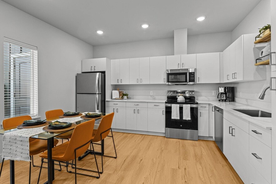 Building Photo - The Grove at Sunset Meadows