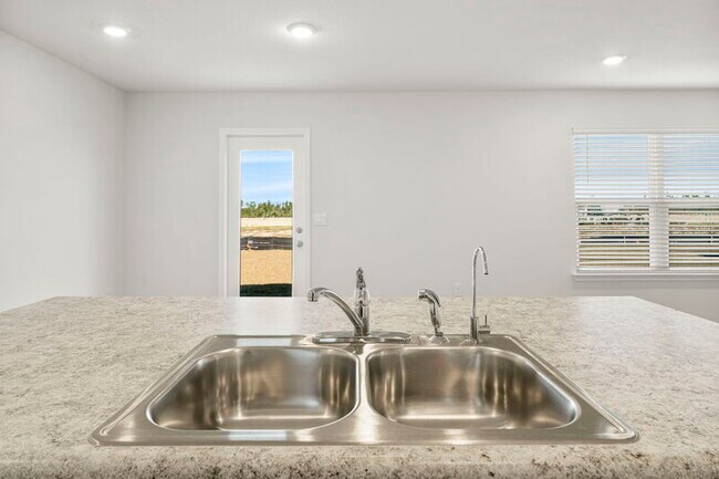 Building Photo - 5017 Rivergrass Dr