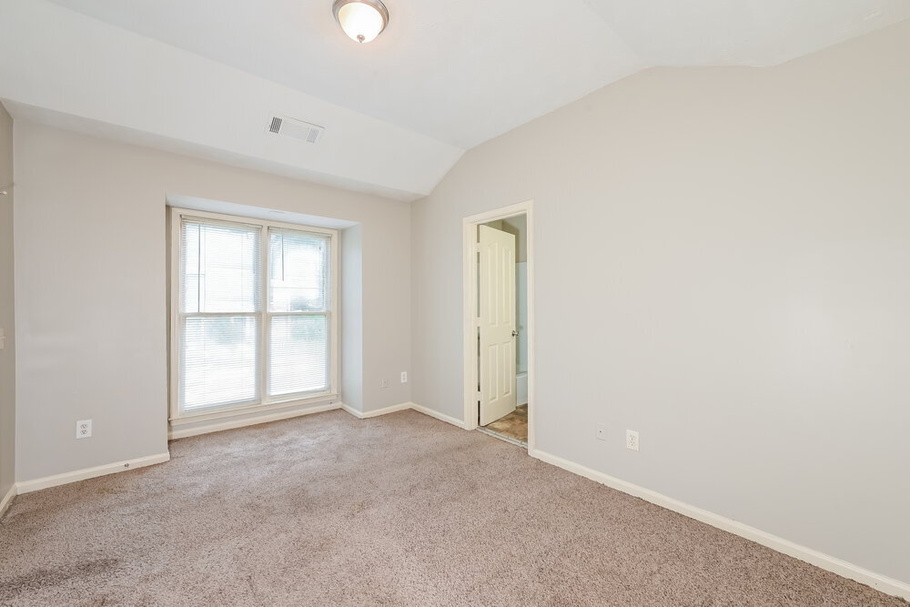 Building Photo - 5353 Ridgemere Ct