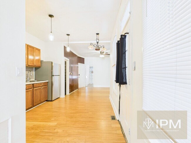 Building Photo - 319 N Penn St