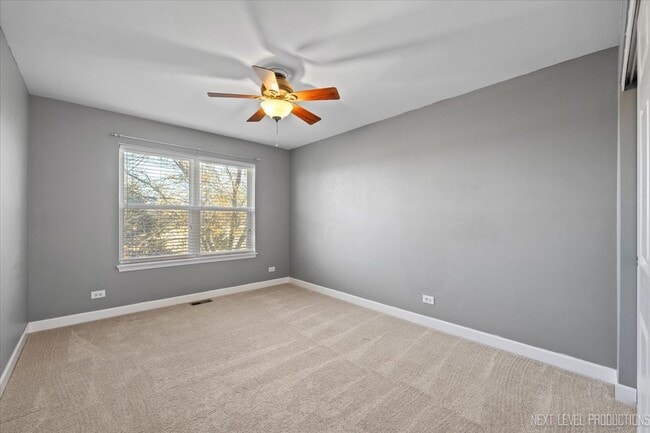 Building Photo - 450 Majestic Ln