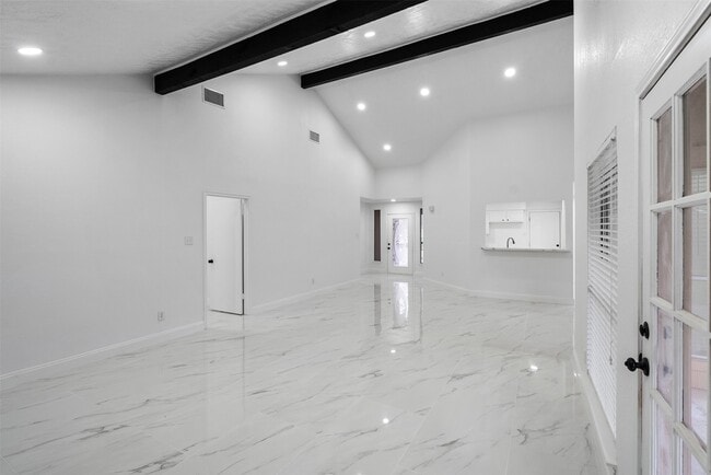 Building Photo - 611 Muirwood Ln