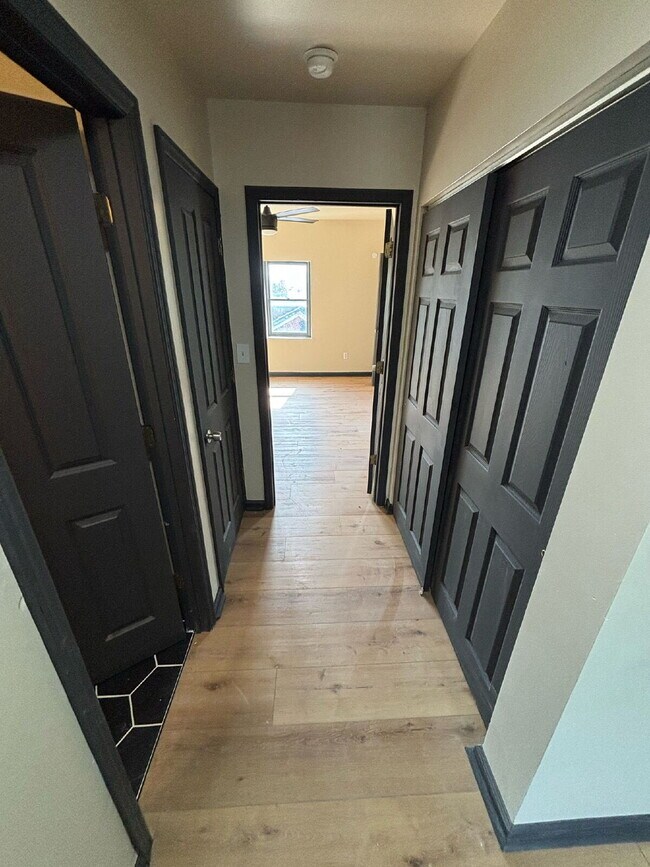 Building Photo - For Rent: Renovated 2-Story Townhouse in M...