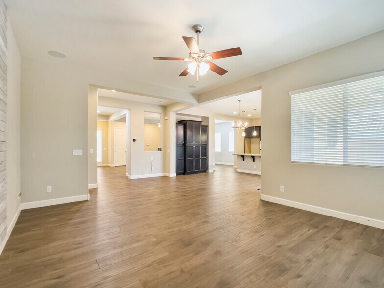Living room Looking at Eat in Area - 5132 S Centric Way
