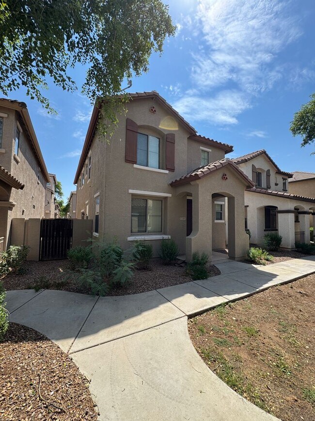Building Photo - Beautiful 3 bedroom 2.5 bath home for Rent...