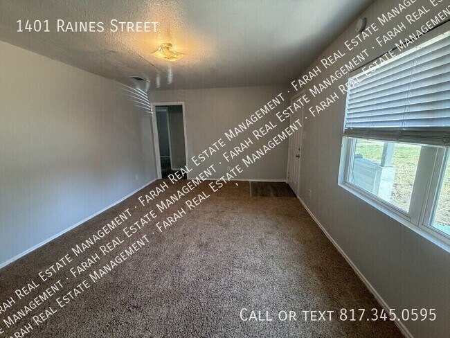 Building Photo - 1401 Raines St