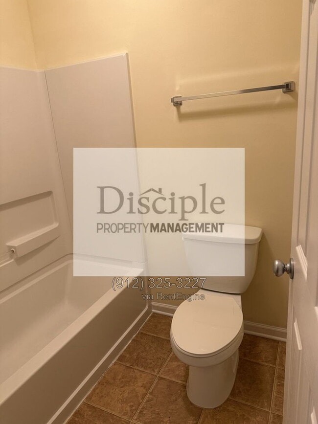 Building Photo - 169 Regency Cir
