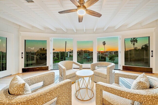 Building Photo - 1185 Tamarack Ave