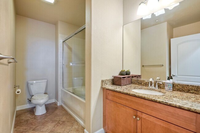 Building Photo - 1019 Costa Pacifica Way
