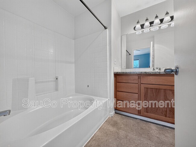 Building Photo - 20715 NW Painted Mountain Dr