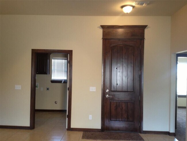 Building Photo - 11316 SW 37th St