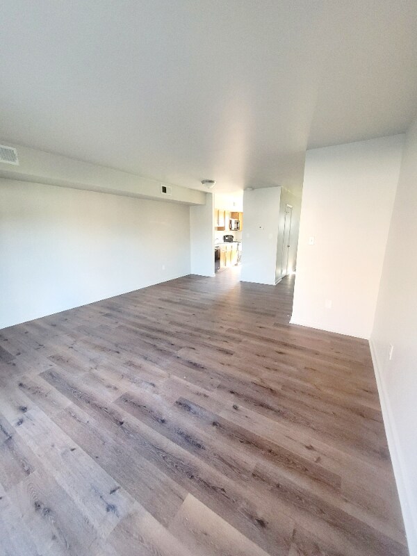 Building Photo - 2 Bainbridge Ave