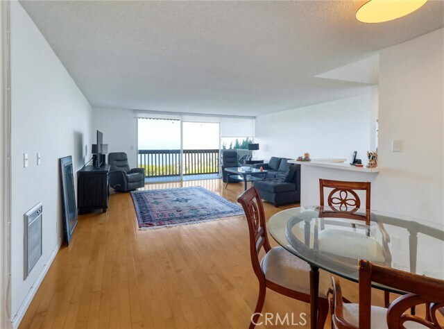 Building Photo - 6542 Ocean Crest Dr