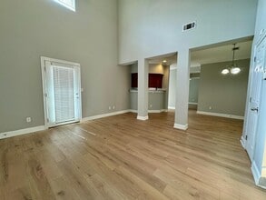 Building Photo - 3218 Veterans Memorial Pkwy