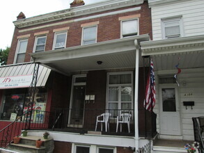 Building Photo - For Rent: Charming Retreat on Falls Rd