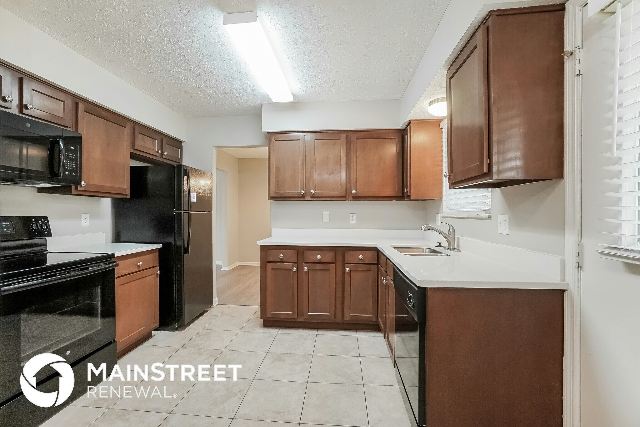 Building Photo - 6606 Merringer Ave