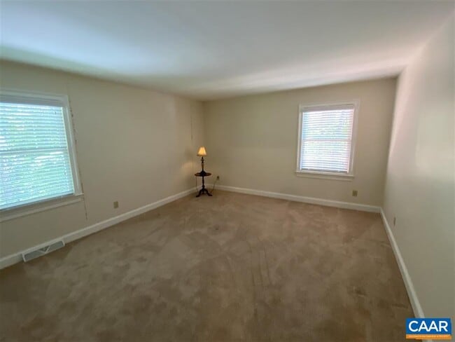 Building Photo - 2084 Linlier Ct