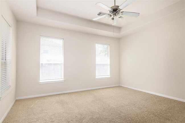 Building Photo - 25609 Tiverton Forest Ct