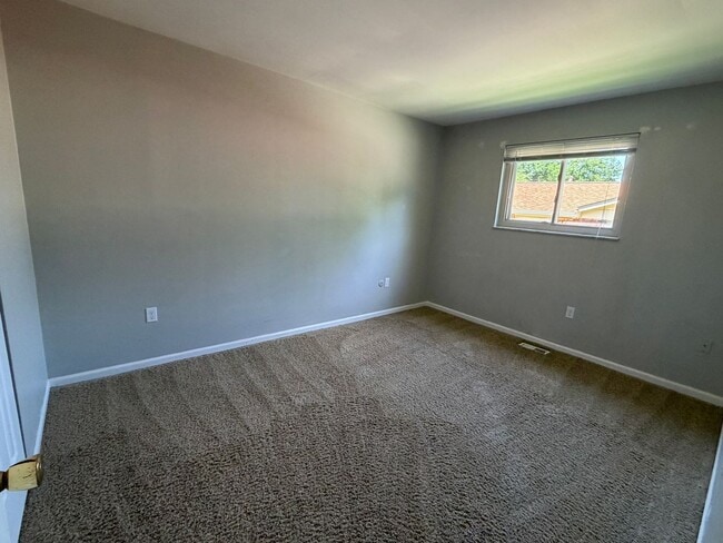 Building Photo - 1306 Black Forest Dr