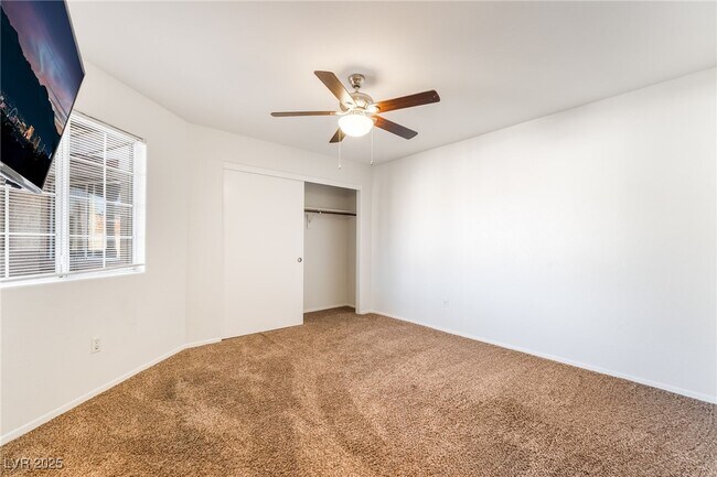 Building Photo - 1851 Hillpointe Rd