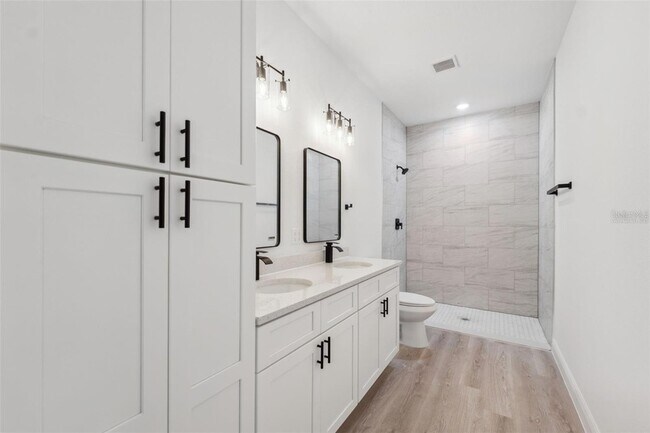 Building Photo - 3072 SW 168th Loop