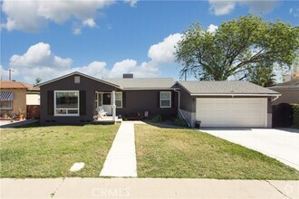 Building Photo - 2937 Olive St
