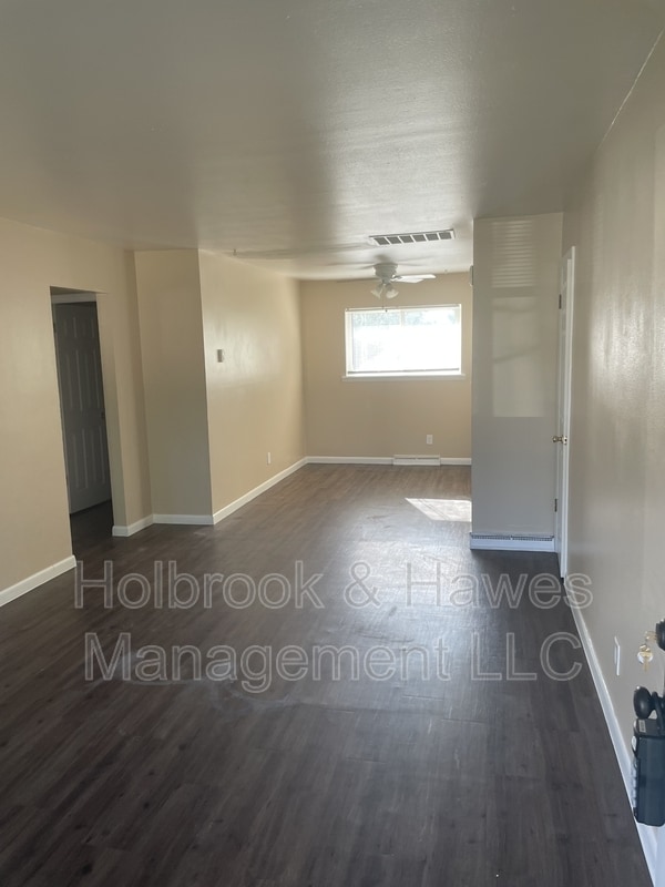 Building Photo - 3613 Highland Dr