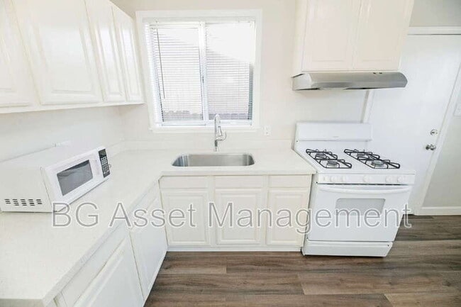 Building Photo - 429 S 23rd St