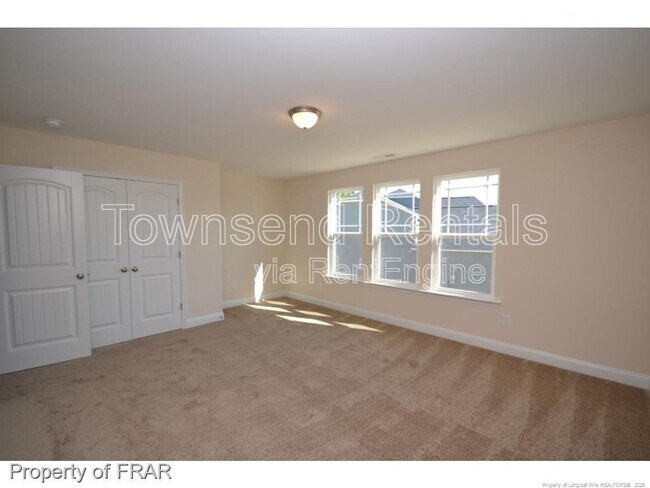 Building Photo - 4411 Low Oak Ct
