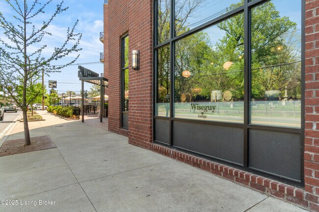 Building Photo - 1236 E Broadway