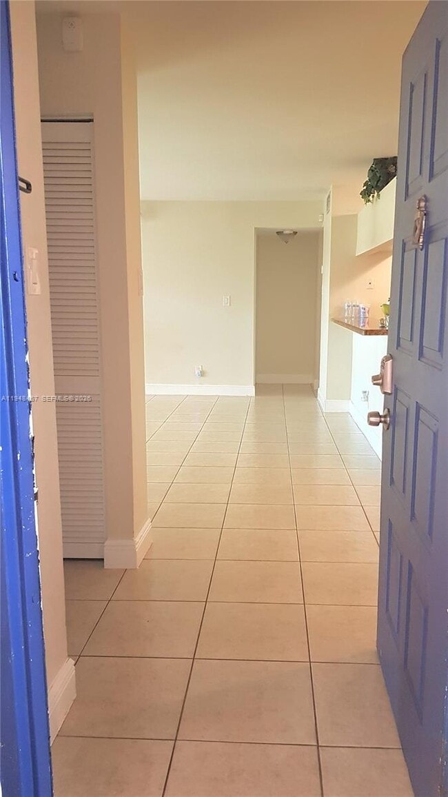 Building Photo - 10520 SW 158th Ct