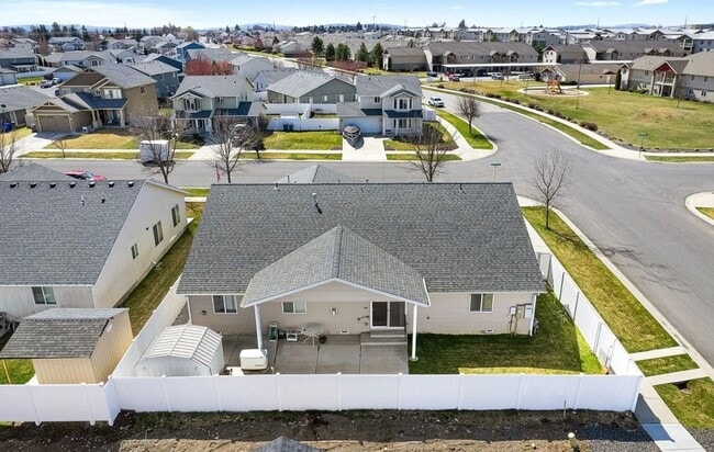 Building Photo - 13440 W Whitetip Ave