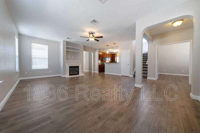 Building Photo - 1816 Big Bend Dr