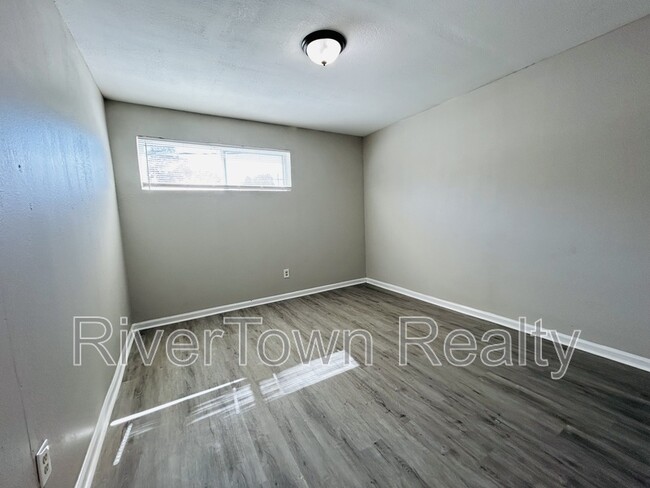 Primary Photo - 4029 Berkshire Ave