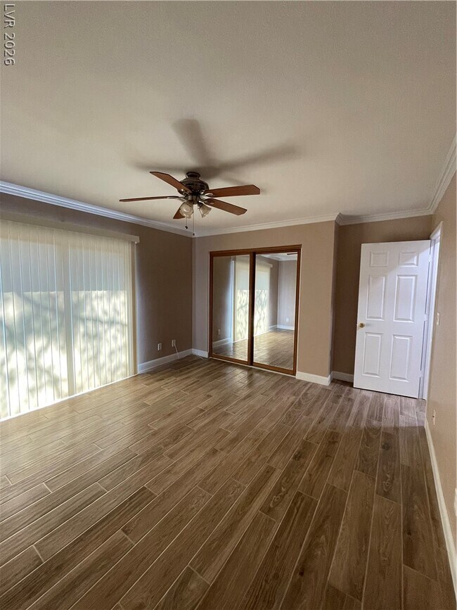Building Photo - 717 Nectarine Ct