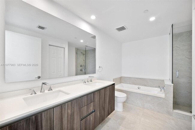 Building Photo - 488 NE 18th St