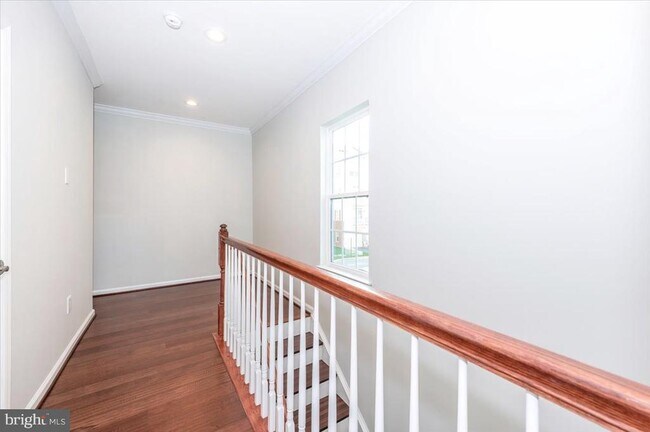 Building Photo - 5059 Small Gains Wy