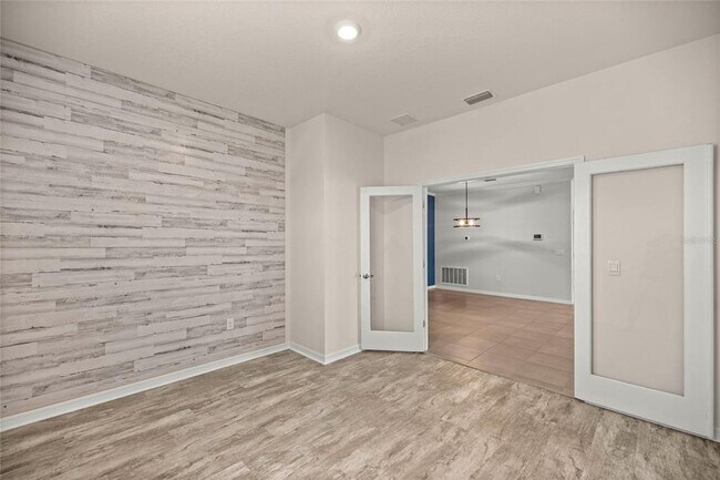 Building Photo - 8810 SW 63rd Ave
