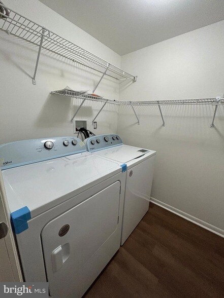 Building Photo - 7 Elk Ln