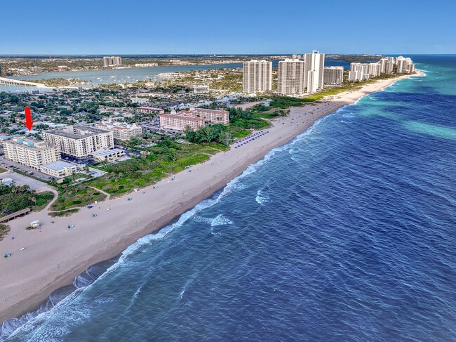 Building Photo - 125 S Ocean Ave